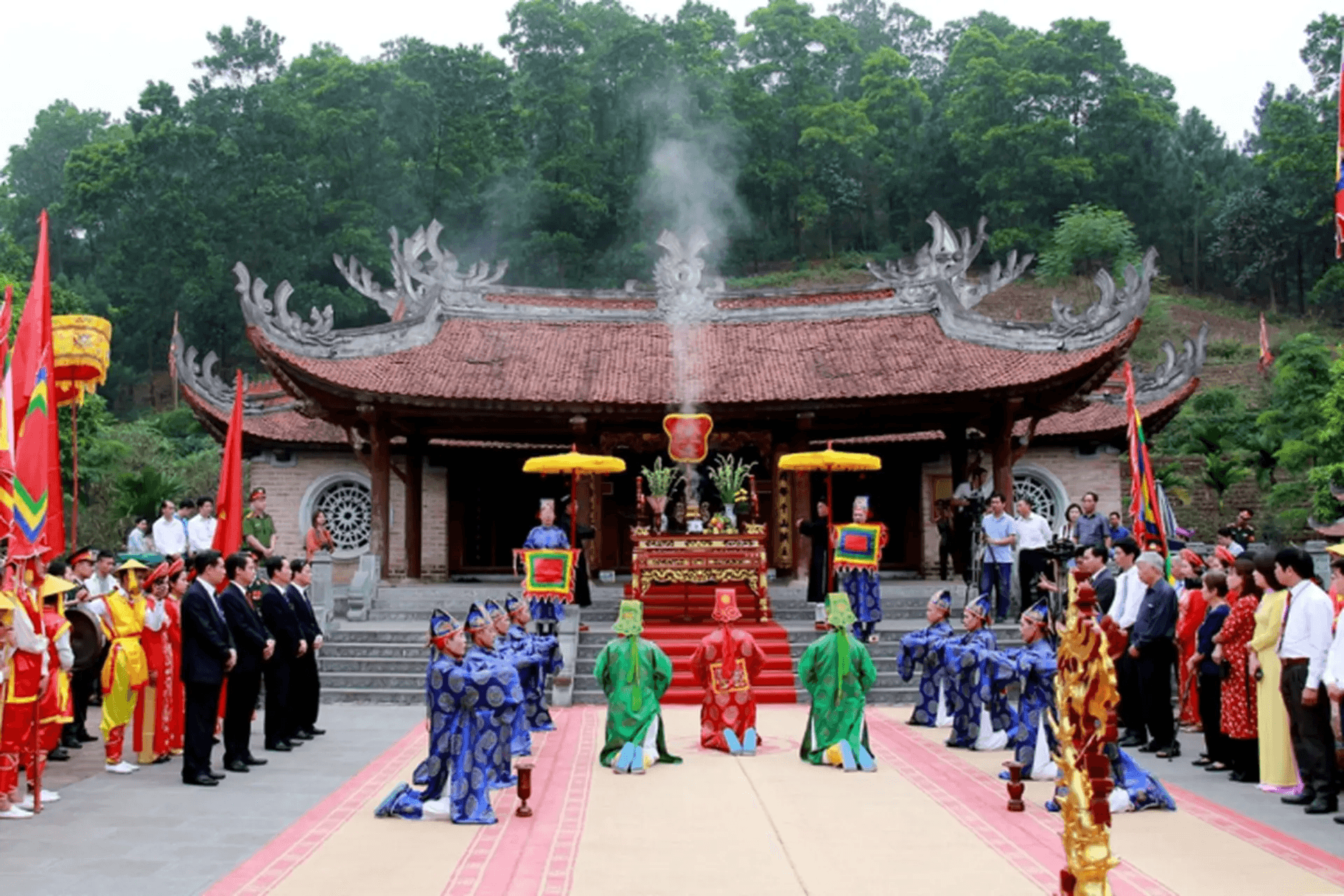 Hình ảnh di tích lịch sử đền Lăng Sương